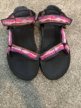 Teva Pink, Burgundy, and Lilac Patterned Strap Outdoor Sandals